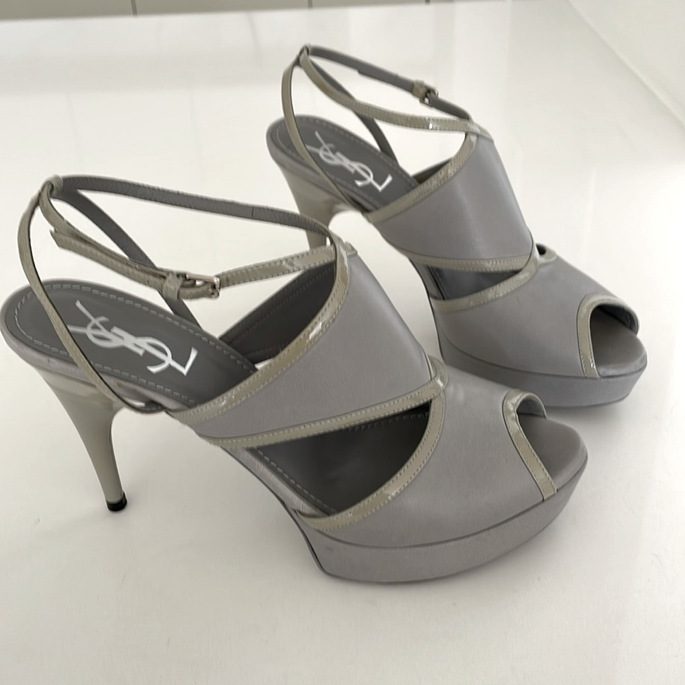 Yves Saint Laurent Grey Leather Platform Sandals w/ Patent Leather Trim